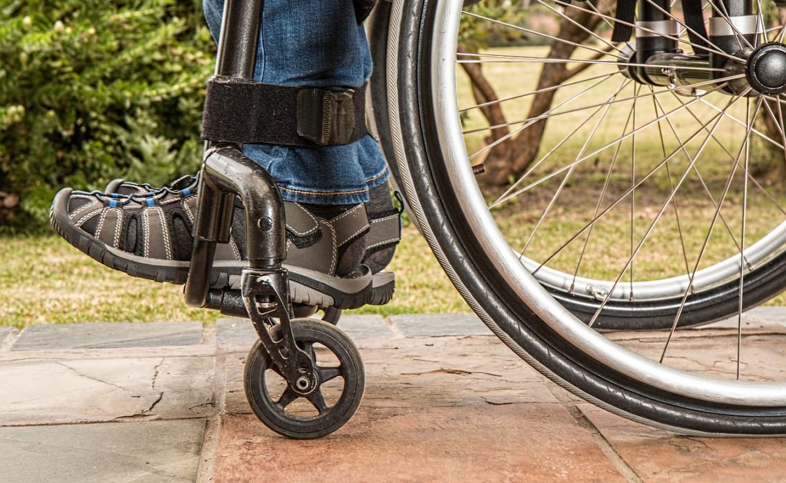 L'Aide aux handicapés à domicile