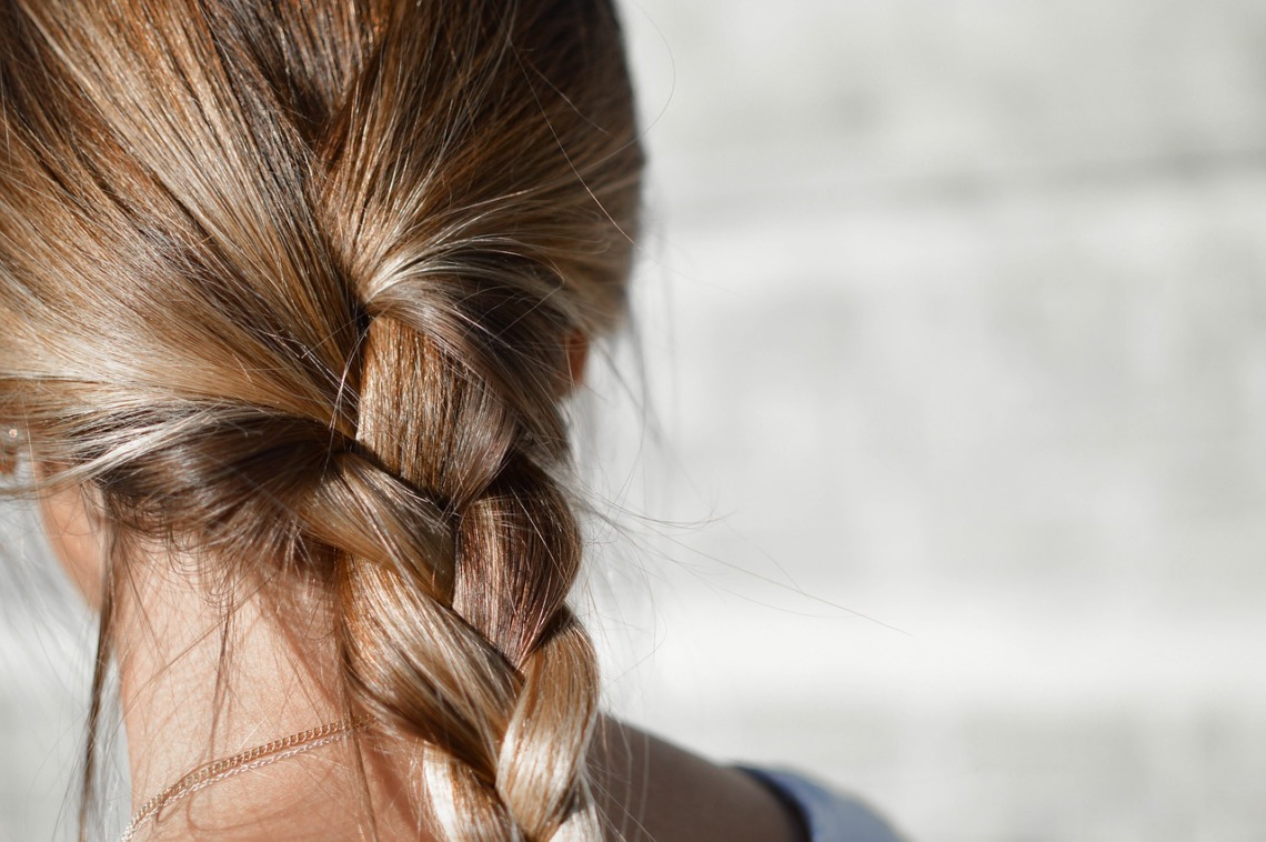 Se débarrasser des cheveux électriques