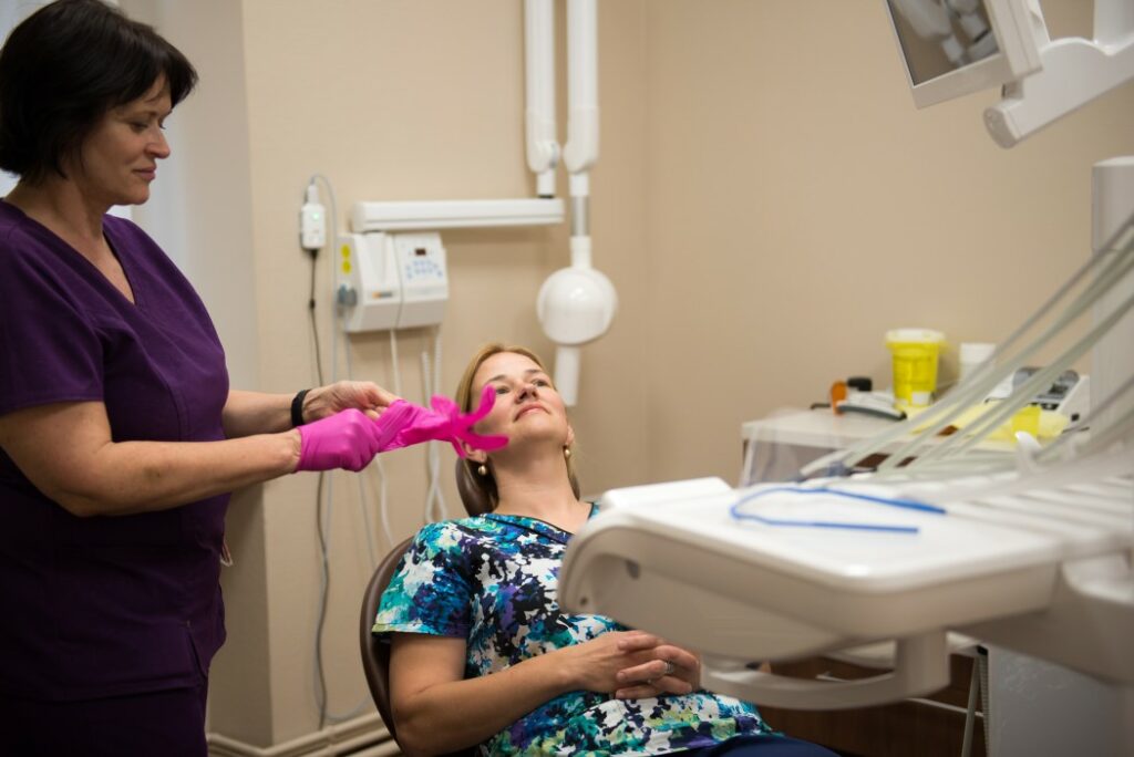 Comment trouver un dentiste ou centre dentaire mutualiste adapté à ses