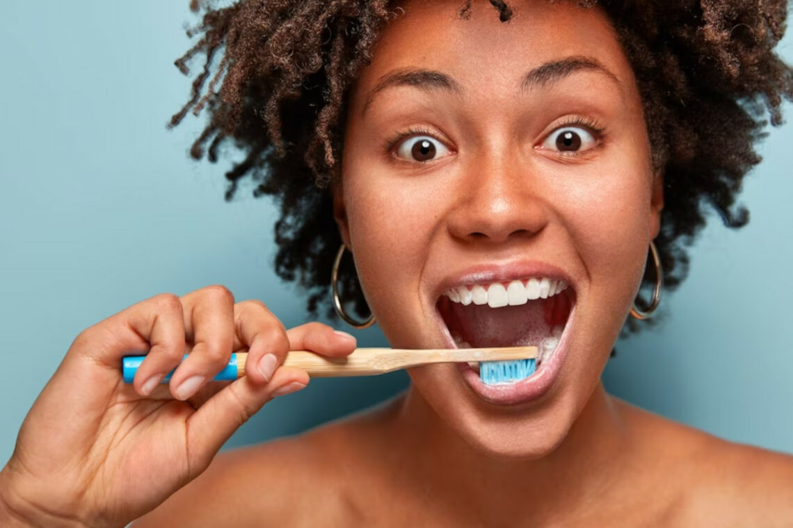 Pourquoi aije les dents jaunes et quelles sont les solutions