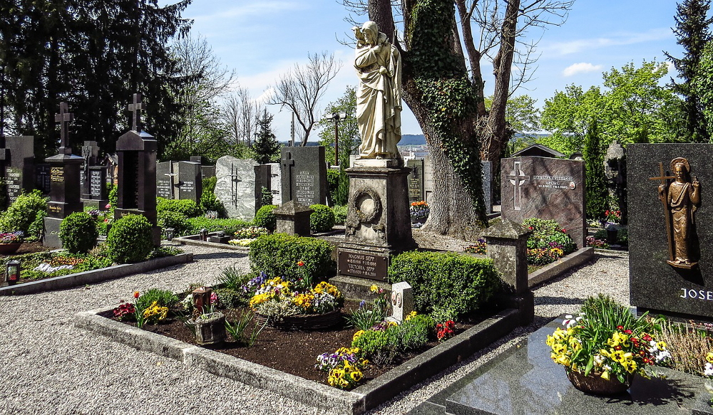 plaque mortuaire pour une cérémonie funéraire