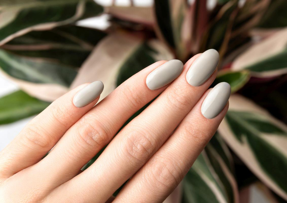 Ongles fragiles voici comment conserver le vernis semipermanent plus longtemps?