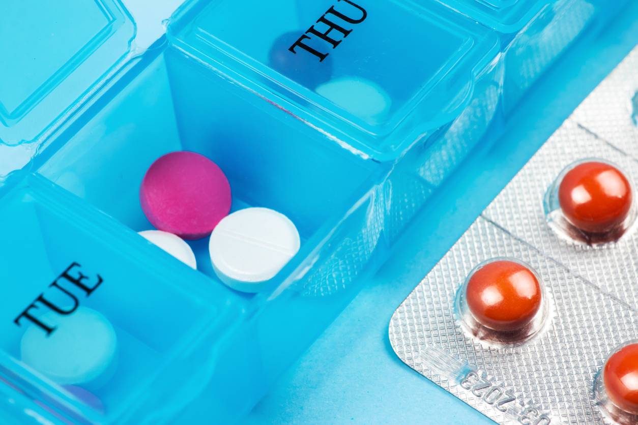 Equipez-vous d'un pilulier pour prendre vos médicaments à temps 